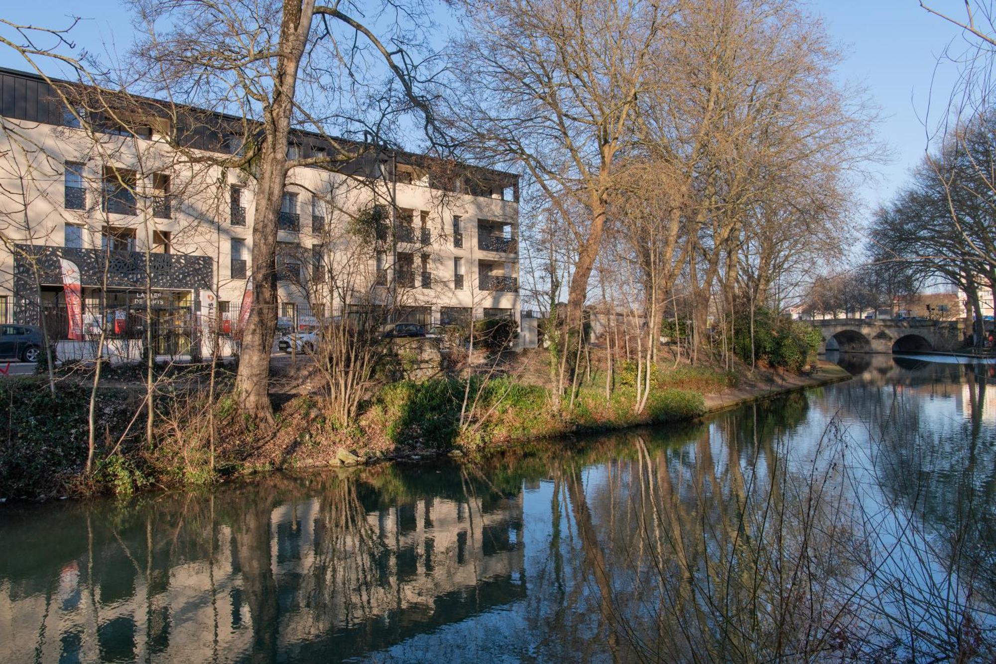 Domitys La Clef Des Arts Aparthotel Châlons-en-Champagne Εξωτερικό φωτογραφία
